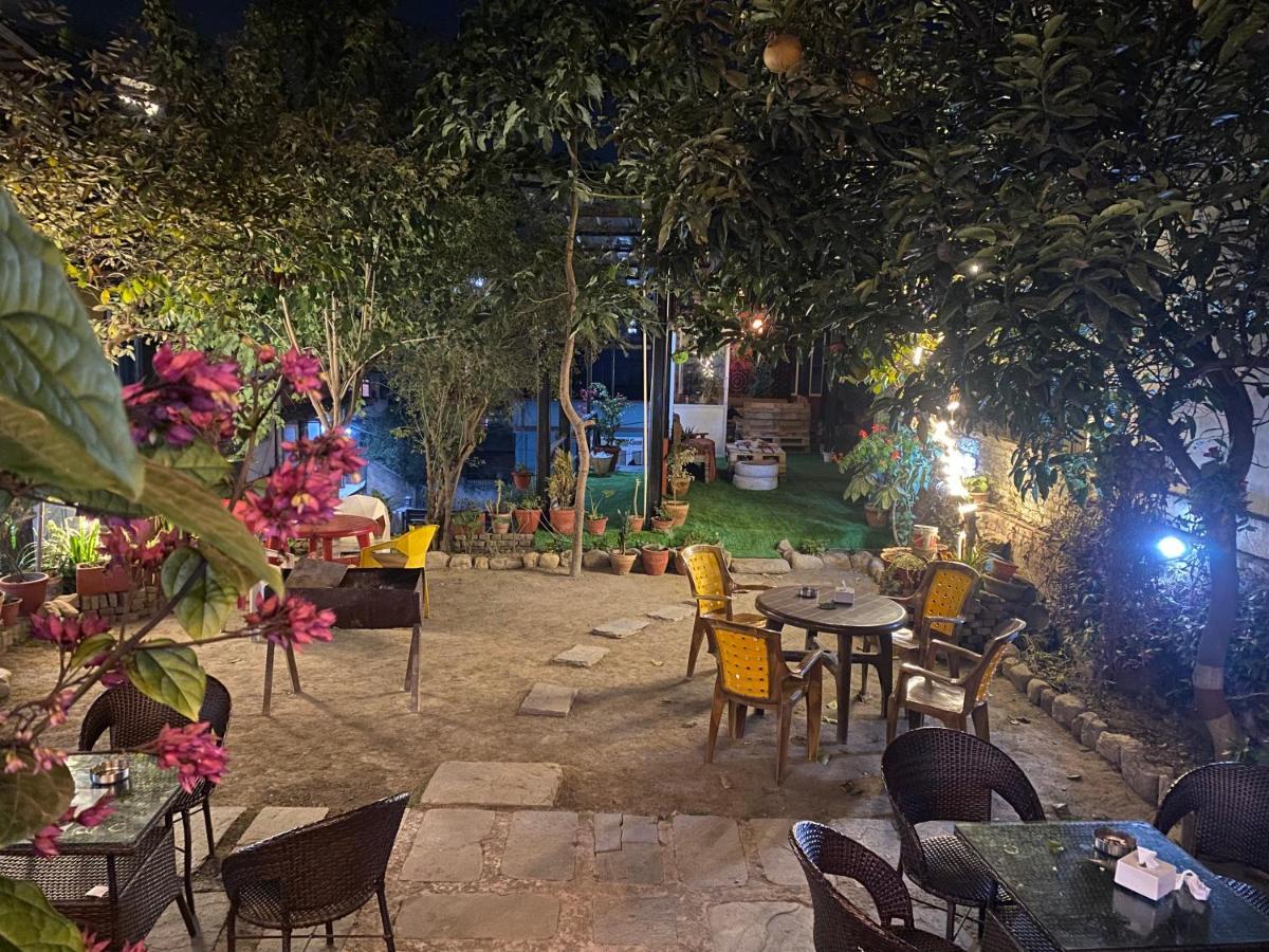Birds Nest Hostel Katmandu Kültér fotó