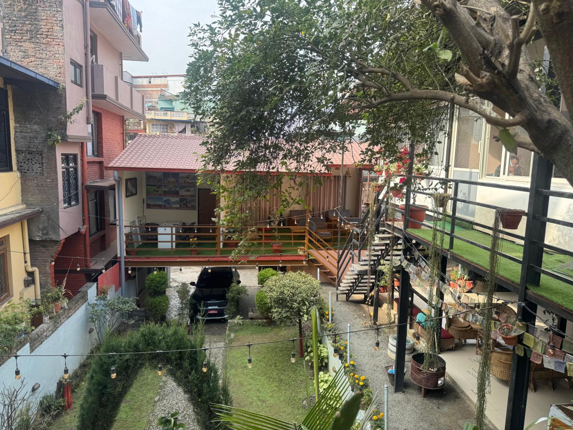 Birds Nest Hostel Katmandu Kültér fotó